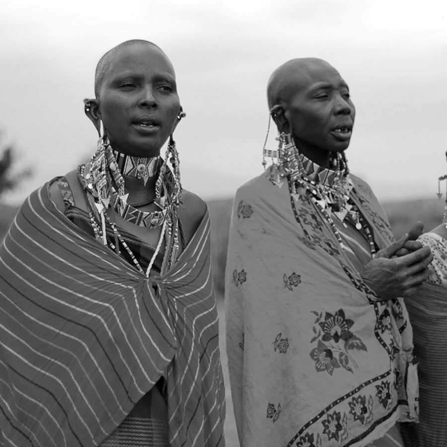 Shaving and Beauty: Cultural Significance Across Rituals