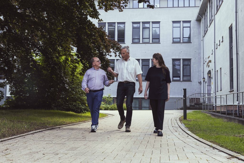 Ron Keulers, Gerard Verzijl and Zsofia Kollar at work